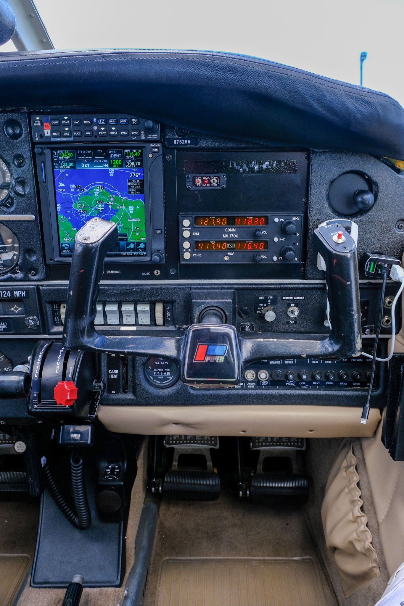 Glass cockpit with GTN750