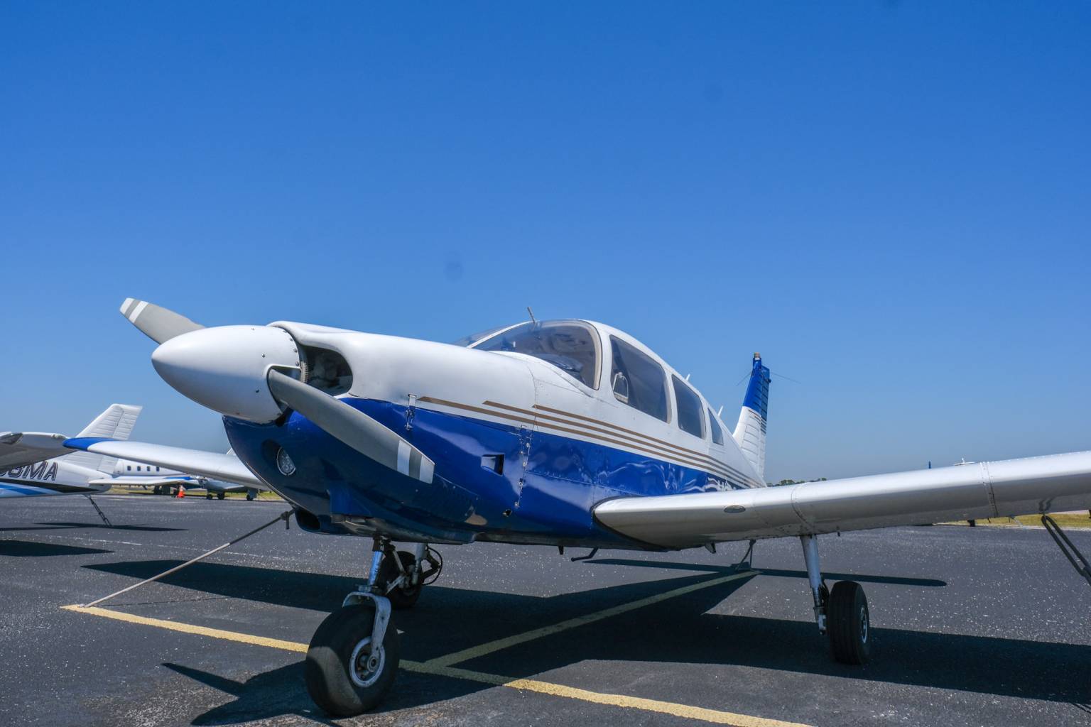 Piper Archer II, blue